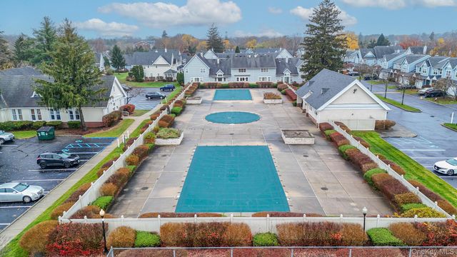 11 Northwood Blvd, Central Islip, NY 11722