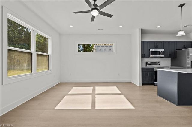 212 S Carter Street, Liberty, NC 27298