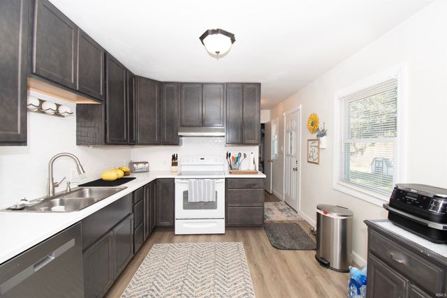 522 N Meadow Lane, Kendallville, IN 46755