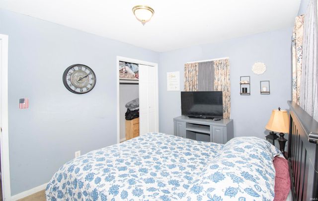 522 N Meadow Lane, Kendallville, IN 46755