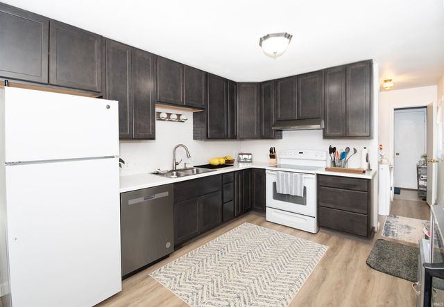 522 N Meadow Lane, Kendallville, IN 46755