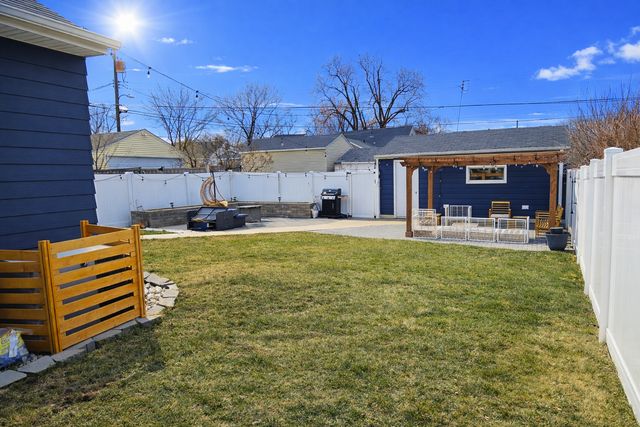 6124 Thomas Avenue S, Minneapolis, MN 55410