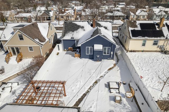 6124 Thomas Avenue S, Minneapolis, MN 55410