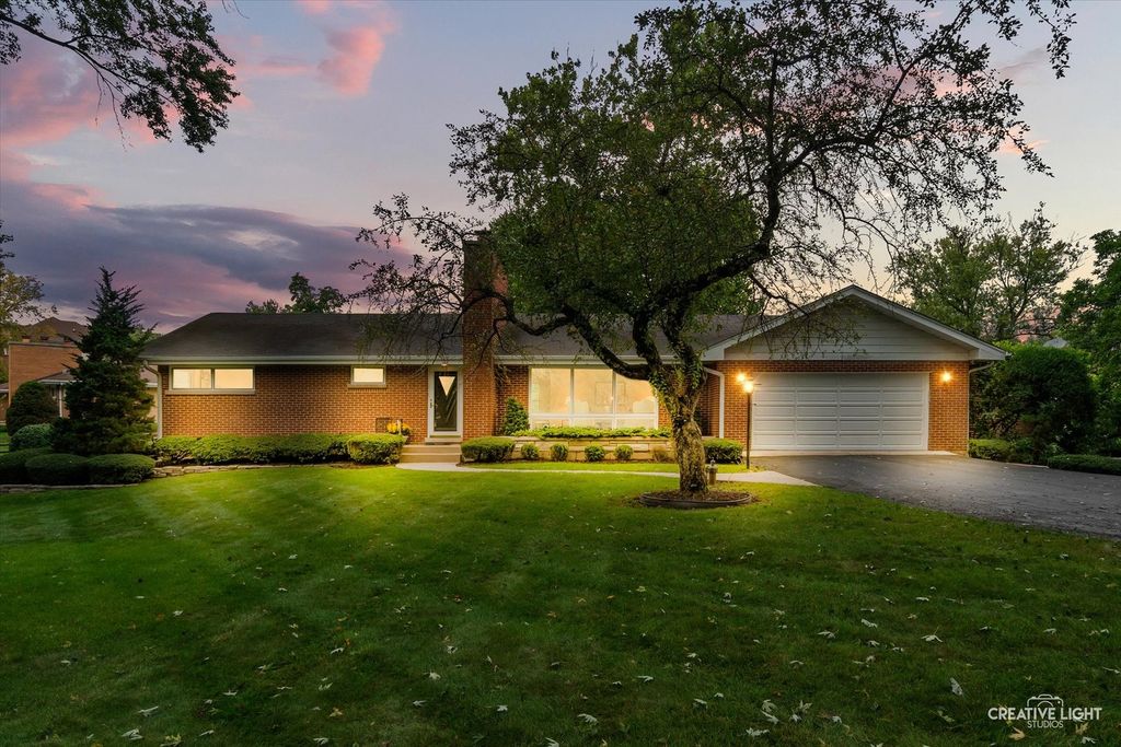 22W126 Buena Vista Drive, Glen Ellyn, IL 60137 — exterior