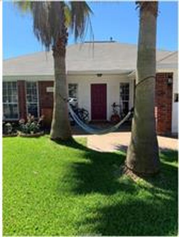 1214 Remington, College Station, TX 77845