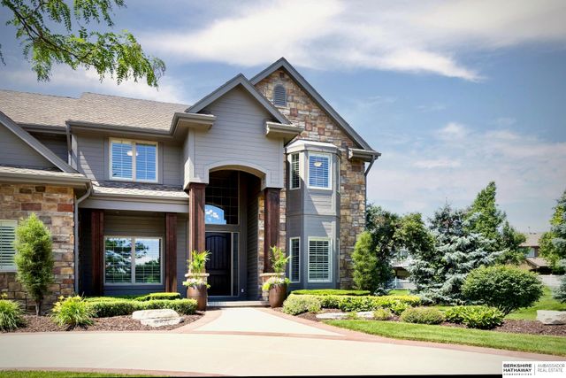 4950 S 176 Avenue, Omaha, NE 68135