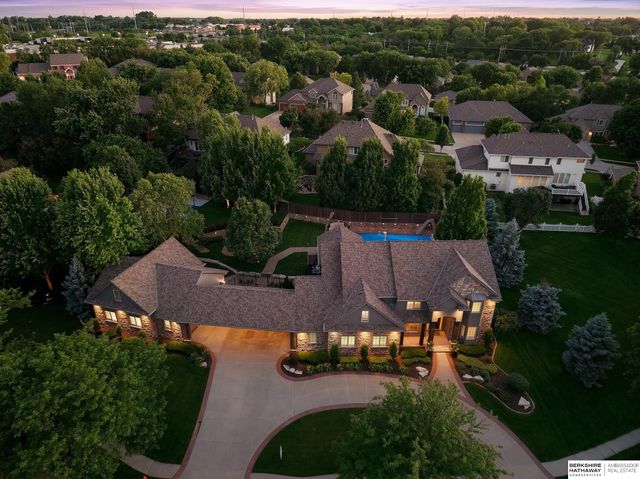 4950 S 176 Avenue, Omaha, NE 68135