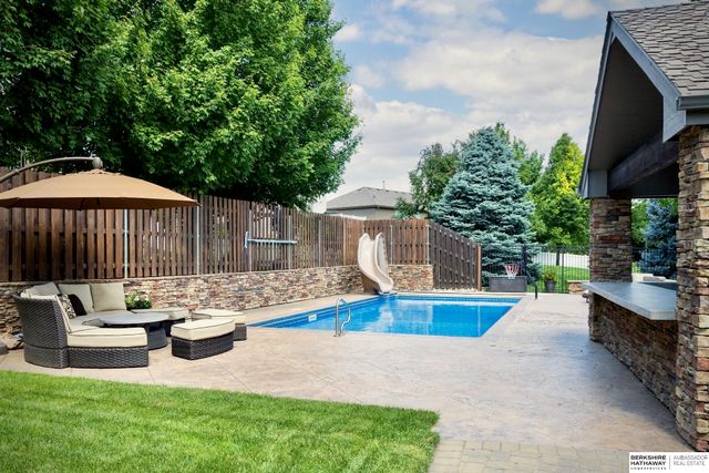 4950 S 176 Avenue, Omaha, NE 68135
