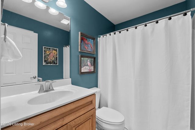 1702 Victory Ct, Prospect, KY 40059