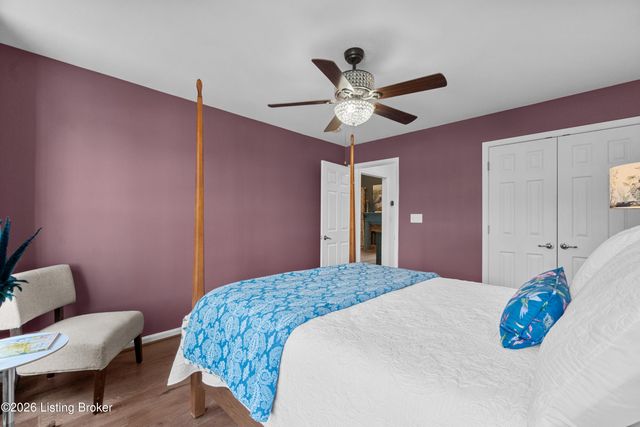 1702 Victory Ct, Prospect, KY 40059