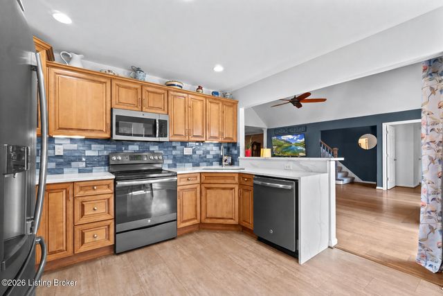 1702 Victory Ct, Prospect, KY 40059