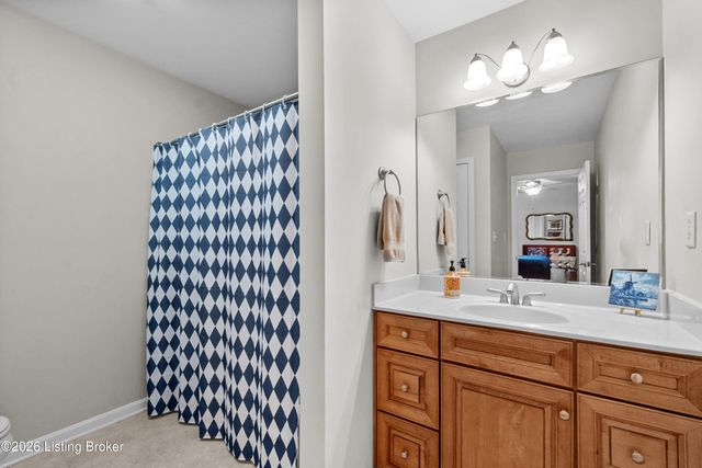 1702 Victory Ct, Prospect, KY 40059