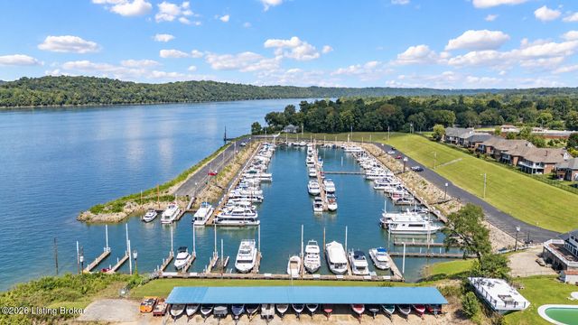 1702 Victory Ct, Prospect, KY 40059