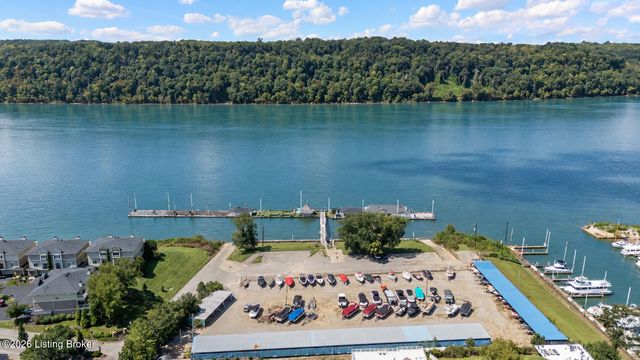 1702 Victory Ct, Prospect, KY 40059