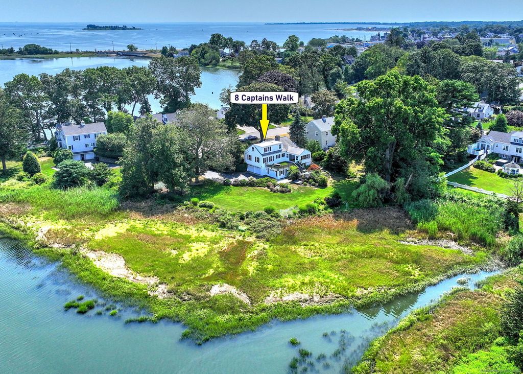 8 Captains Walk, Milford, CT 06460