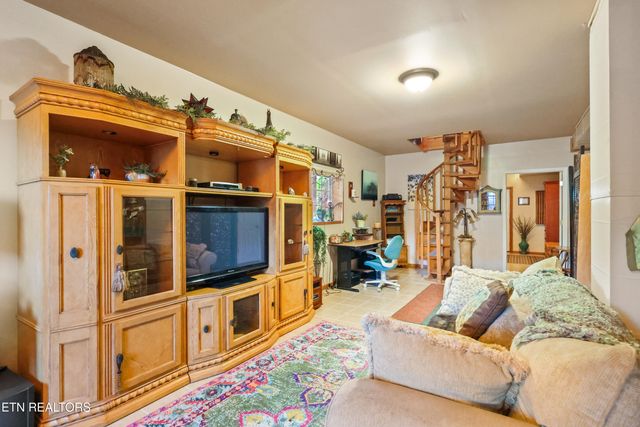 267 Cherokee Circle, Ten Mile, TN 37880