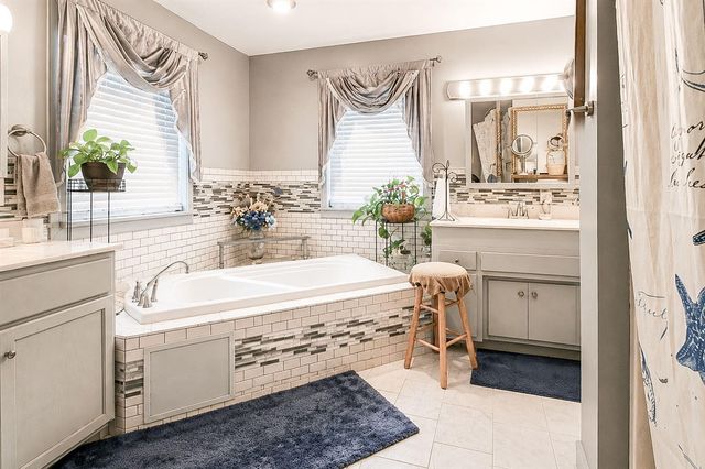 627 Francis Street, South Haven, MI 49090
