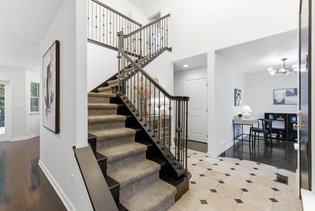 5821 N Del Rey Dr, Otis Orchards, WA 99027