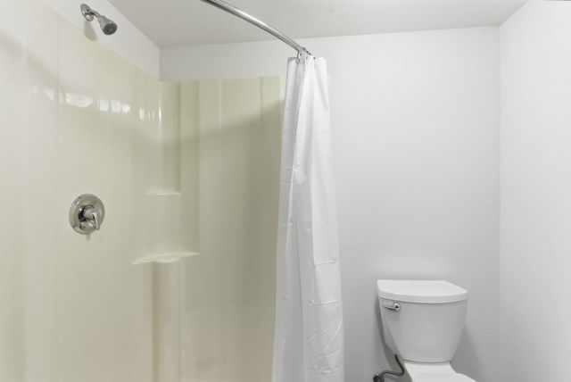 5821 N Del Rey Dr, Otis Orchards, WA 99027