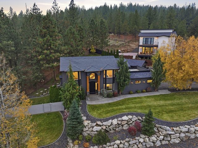 5821 N Del Rey Dr, Otis Orchards, WA 99027