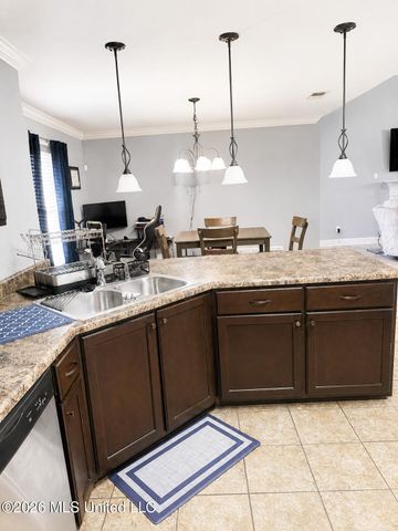 1436 N Arbor Lake Drive, Horn Lake, MS 38637
