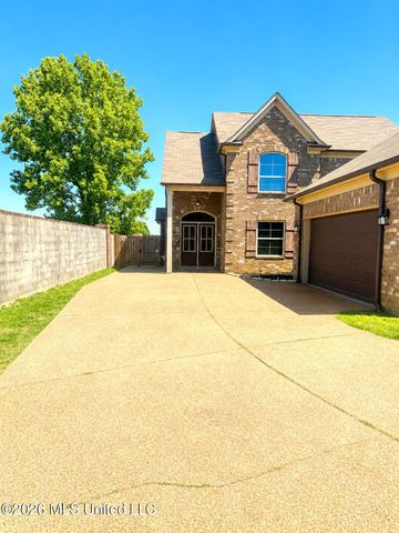 1436 N Arbor Lake Drive, Horn Lake, MS 38637