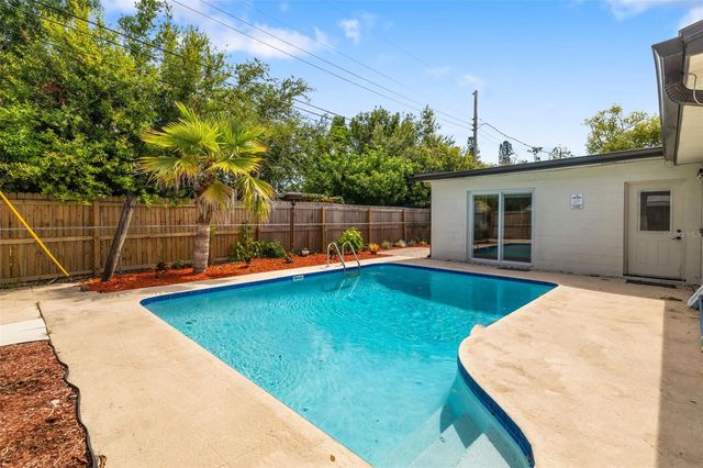 5384 56TH AVENUE N, St Petersburg, FL 33709