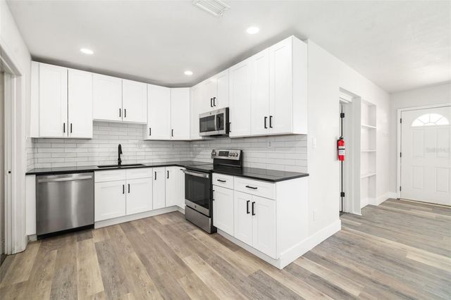 5384 56TH AVENUE N, St Petersburg, FL 33709
