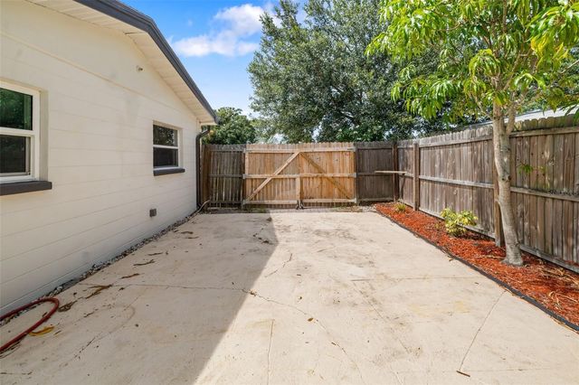 5384 56TH AVENUE N, St Petersburg, FL 33709