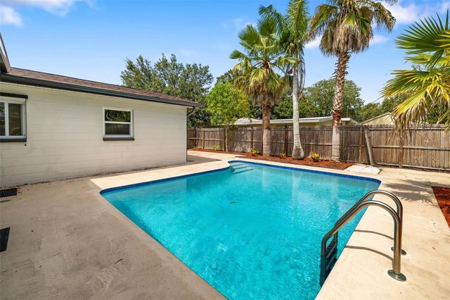 5384 56TH AVENUE N, St Petersburg, FL 33709