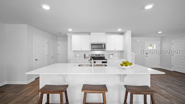 74 Bottom Board Ct, Ridgeland, SC 29936