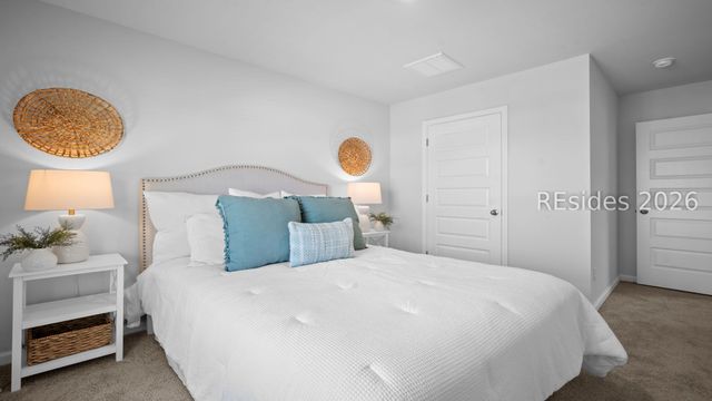 74 Bottom Board Ct, Ridgeland, SC 29936