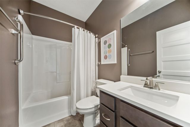 1757 NW 72nd Place, Ankeny, IA 50023