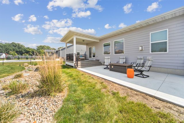 1757 NW 72nd Place, Ankeny, IA 50023