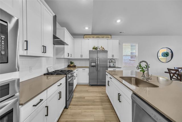 635 Snap Dragon Ln, Hendersonville, TN 37075