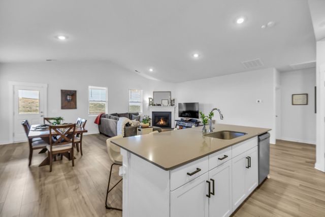 635 Snap Dragon Ln, Hendersonville, TN 37075