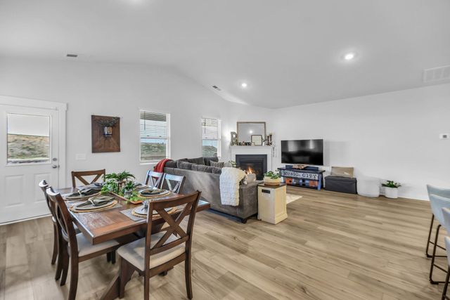 635 Snap Dragon Ln, Hendersonville, TN 37075