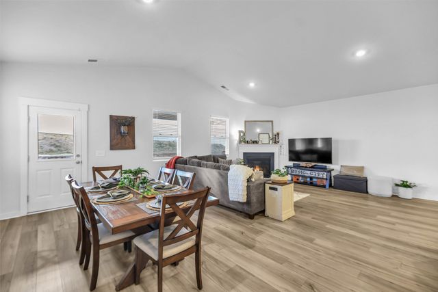 635 Snap Dragon Ln, Hendersonville, TN 37075