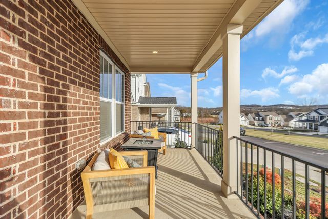 635 Snap Dragon Ln, Hendersonville, TN 37075