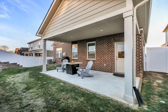 635 Snap Dragon Ln, Hendersonville, TN 37075