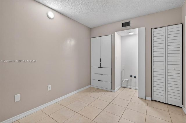 8065 SW 107th Avenue 106, Miami, FL 33173