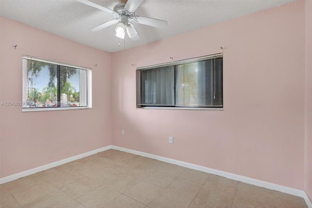 8065 SW 107th Avenue 106, Miami, FL 33173