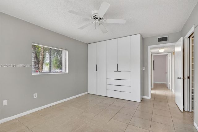 8065 SW 107th Avenue 106, Miami, FL 33173