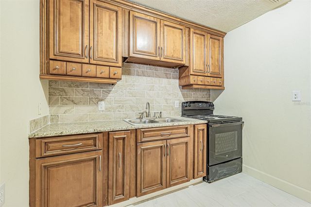 14918 PINECREST ROAD, Tampa, FL 33613