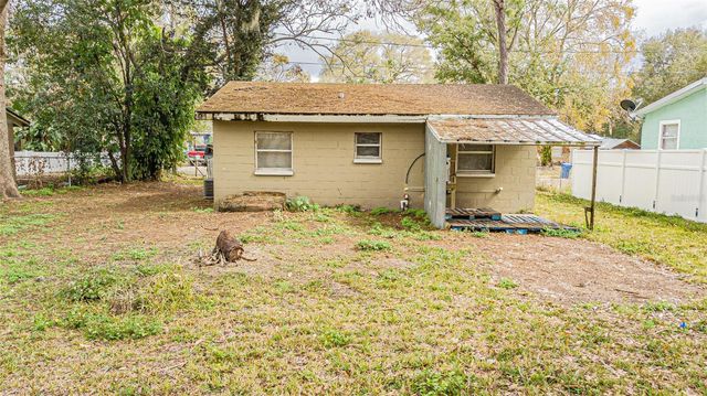 14918 PINECREST ROAD, Tampa, FL 33613