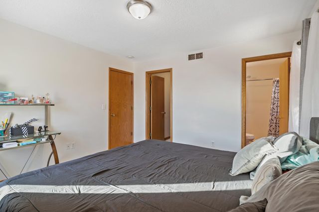 1218 25th Avenue N, Minneapolis, MN 55411