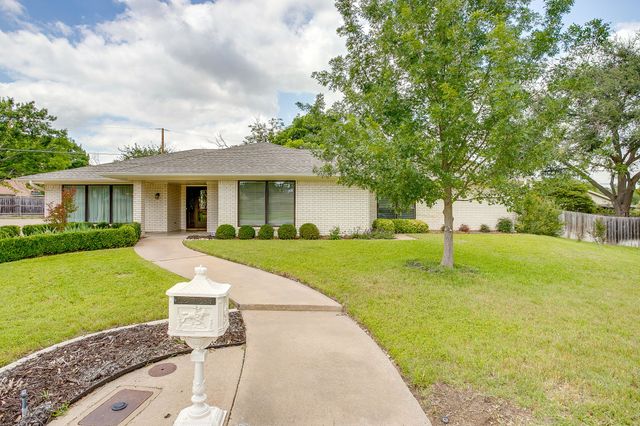 4158 Ladera Court, Fort Worth, TX 76133