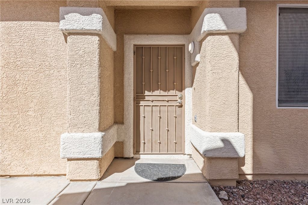 1076 Sweeping Vine Avenue, Las Vegas, NV 89183 — photo 4