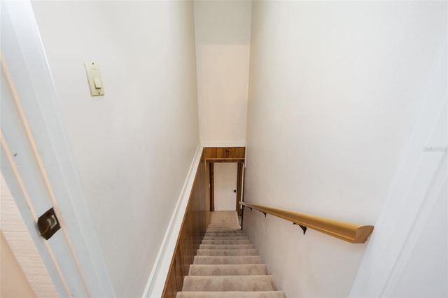 1731 SE CLATTER BRIDGE ROAD, Ocala, FL 34471