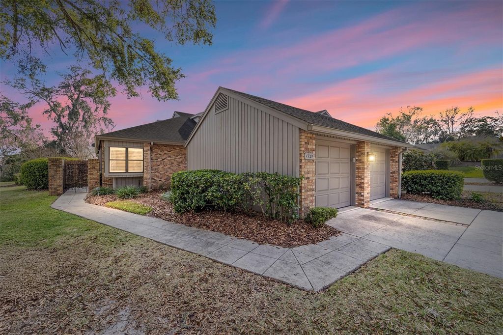 1731 SE CLATTER BRIDGE ROAD, Ocala, FL 34471
